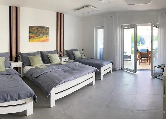 Sklipek Pohoda Vila Cejkovice (Hodonin)